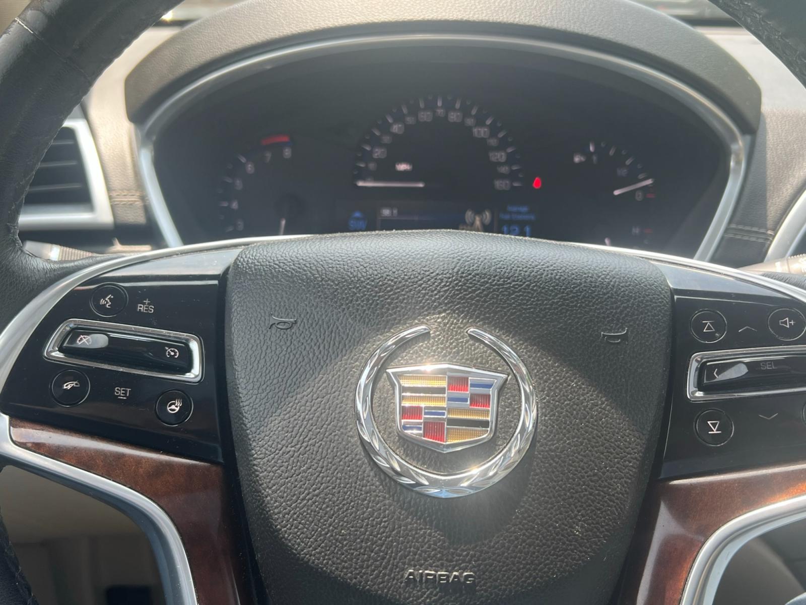 2013 BLACK /Beige leather Cadillac SRX (3GYFNGE37DS) , located at 1018 Brunswick Ave, Trenton, NJ, 08638, (609) 989-0900, 40.240086, -74.748085 - Can you say "Brand New" because that is exactly what this vehicle is.. Brand new in every way with only 29k Miles on it!! A must see in every way! - Photo #15